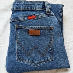 Wrangler Women's Classic Blue Straight Leg Jeans 9x36"
